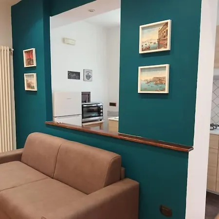 La Casa Di Elenu A Posillipo * Νάπολη